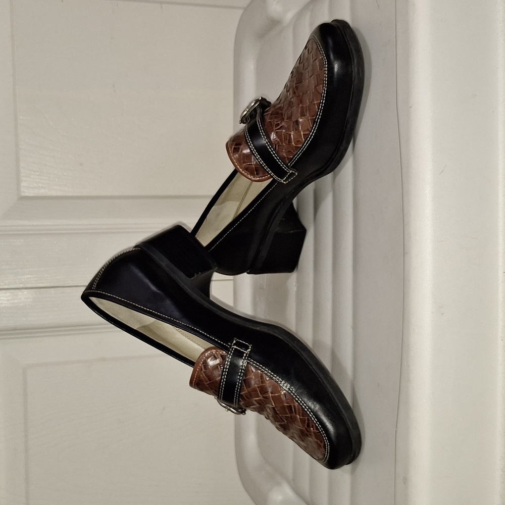 Unisa leather slip-on loafers - basketweave/silver accents - 8AA - brown/black